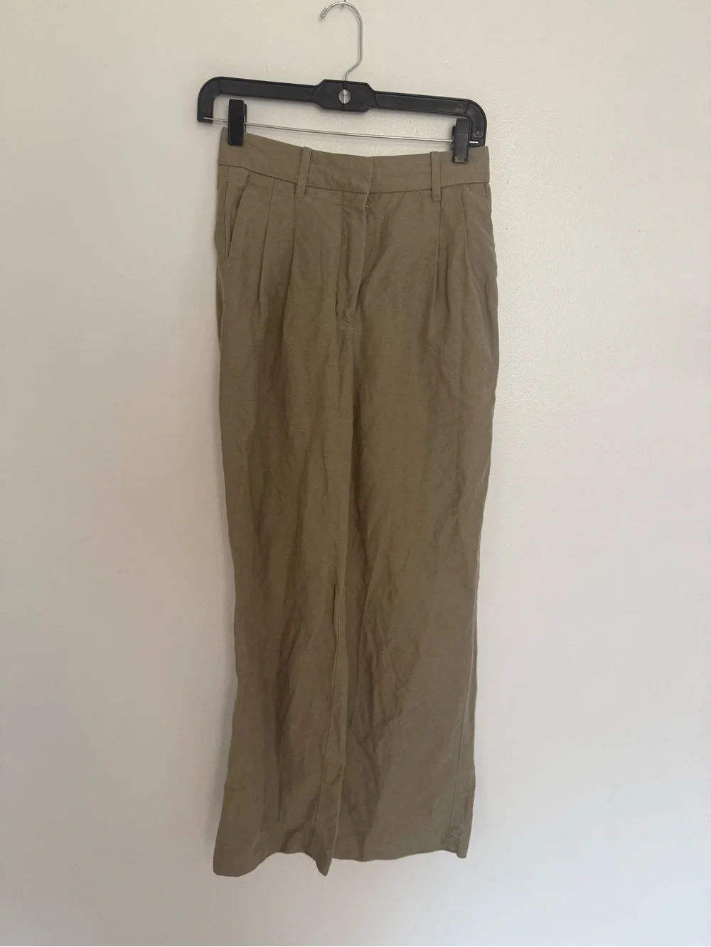 Aritzia trousers effortless